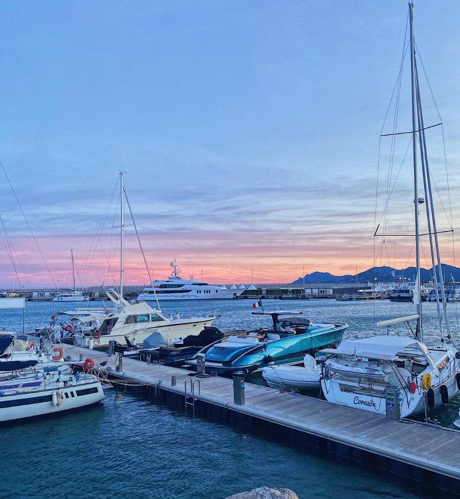 https://realestate-cannes-jb.com/wp-content/uploads/2025/04/Design-sans-titre-2025-04-04T212156.637.png